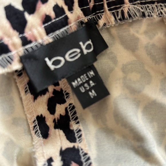 Striking leopard print sexy dress size medium. Bebe 🖤🤎 - Picture 6 of 6